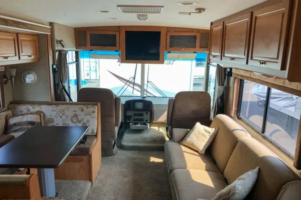 Bunkhouse Winnebago