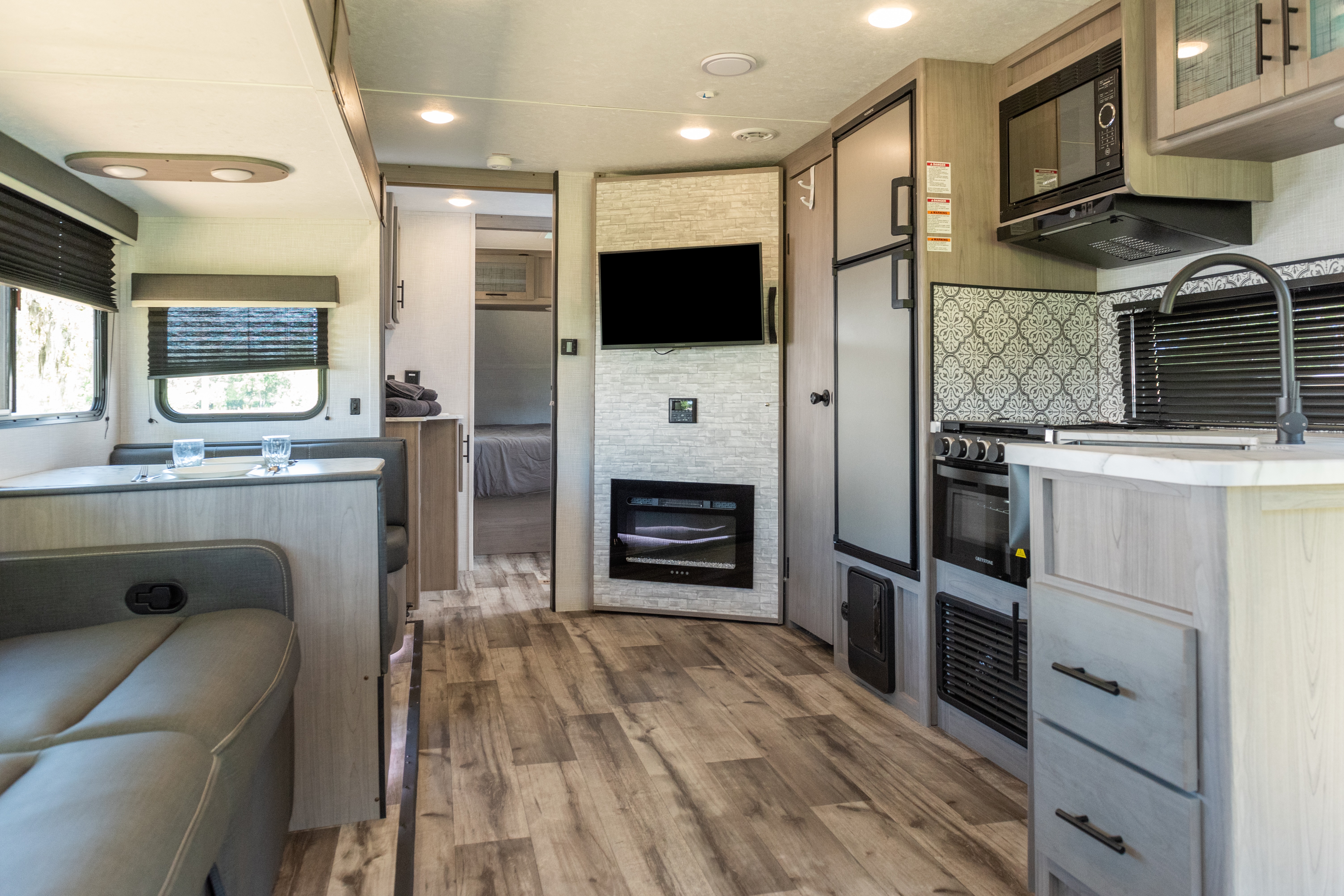 Dutchmen Coleman Light | Driftwood Vacation