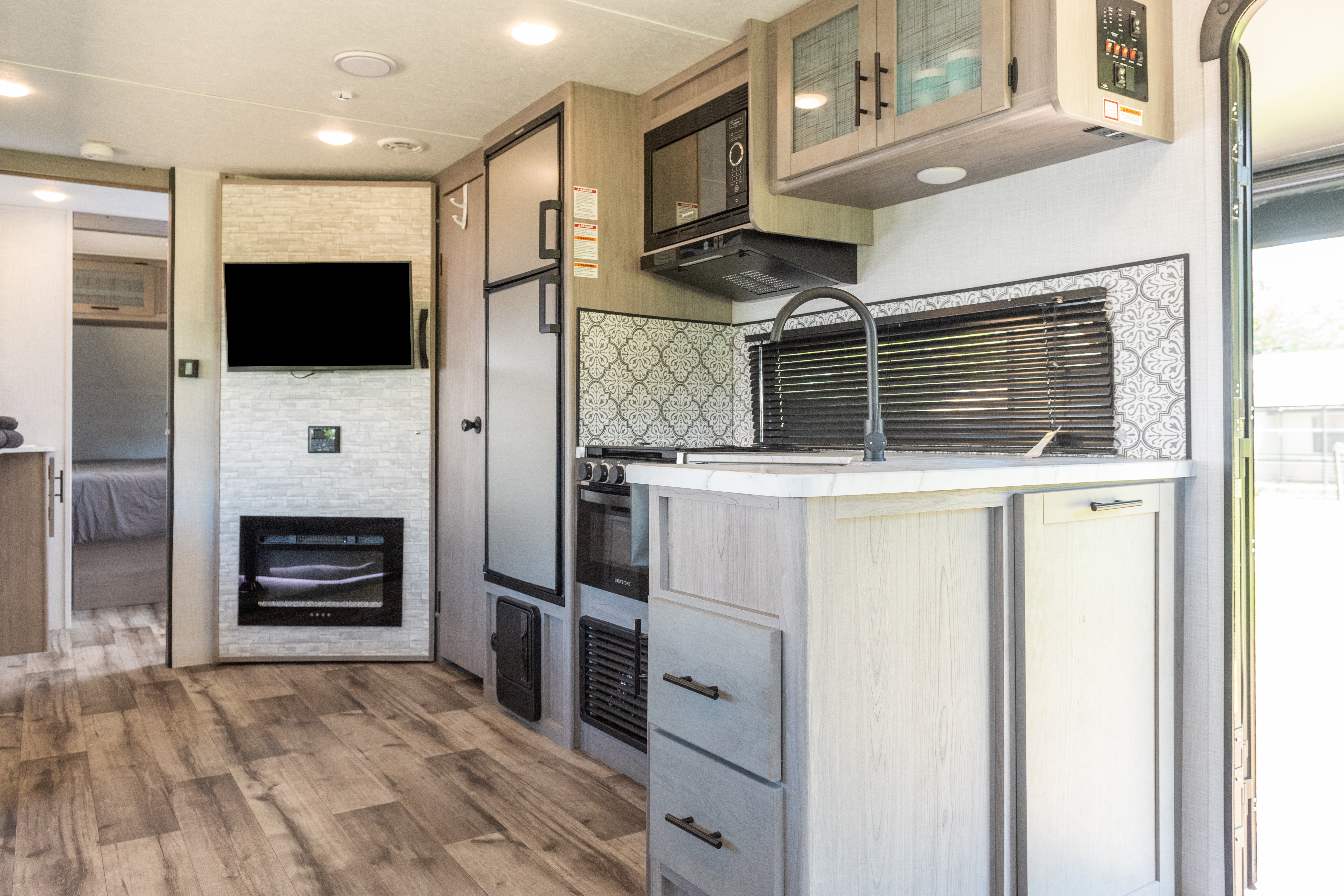 Dutchmen Coleman Light | Driftwood Vacation