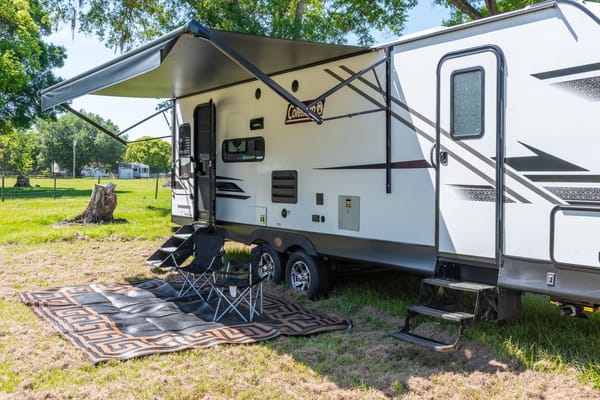 Dutchmen Coleman Light | Driftwood Vacation