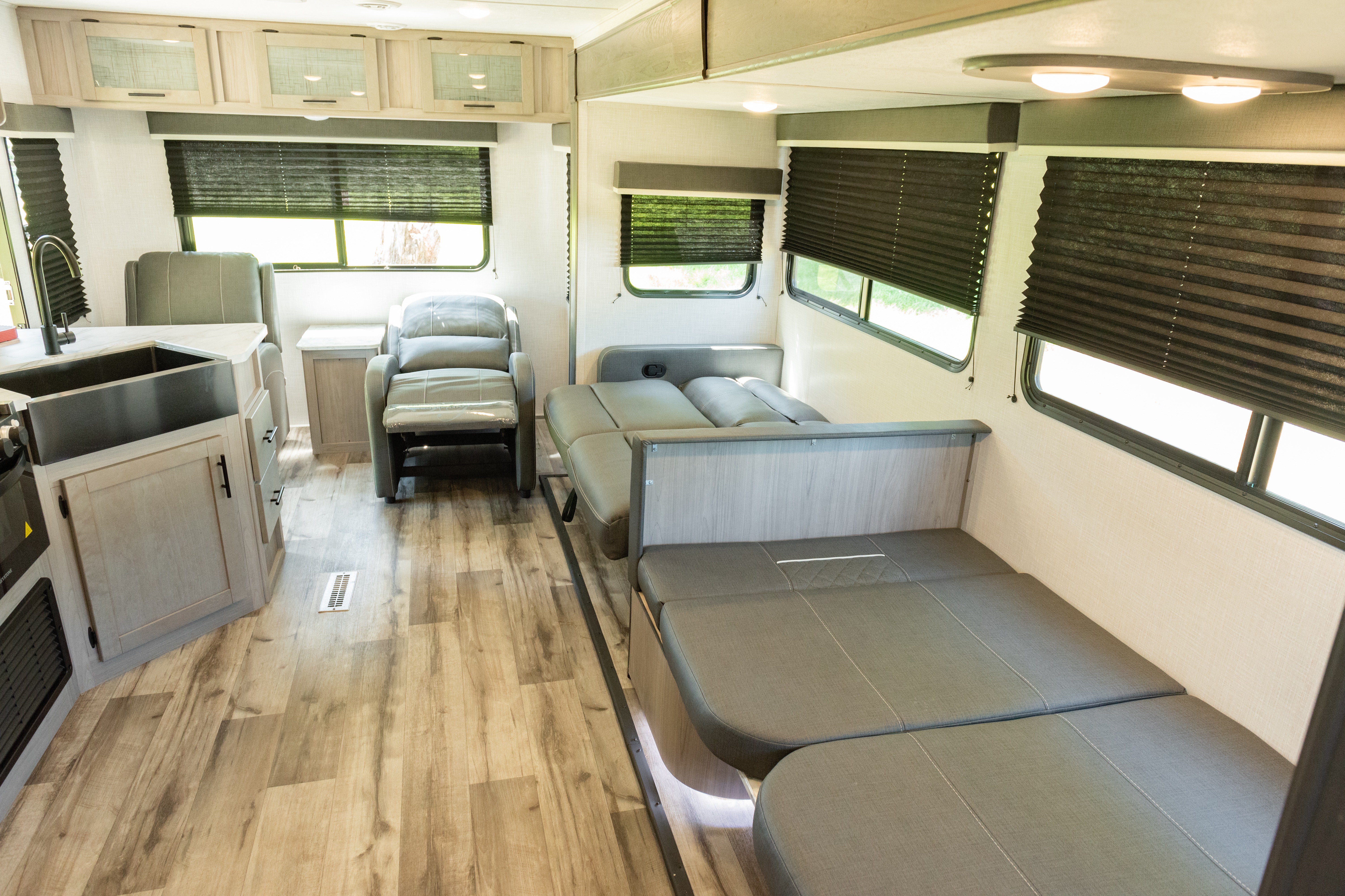 Dutchmen Coleman Light | Driftwood Vacation