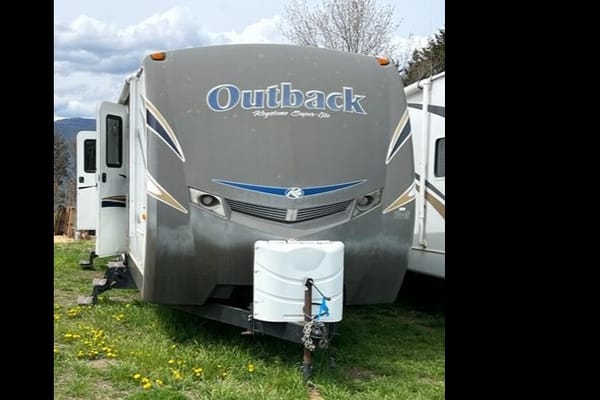 Outback Keystone Ultra Light Travel Trailer