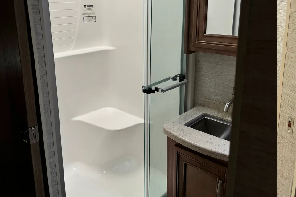 Wandering Wheels Jayco Precept Prestige Class A
