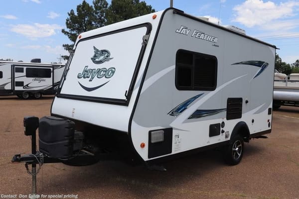 Frank's 2017 Jayco Jay Feather X17Z hybrid