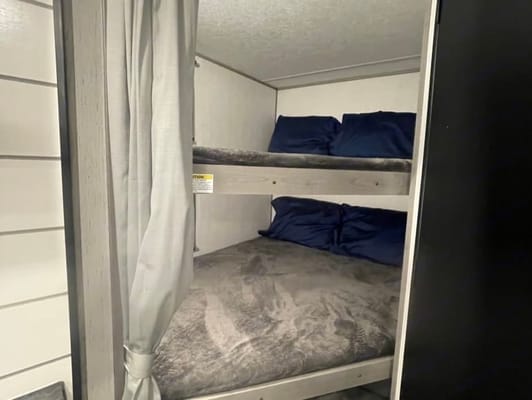 Alicia and David's Glamper Camper
