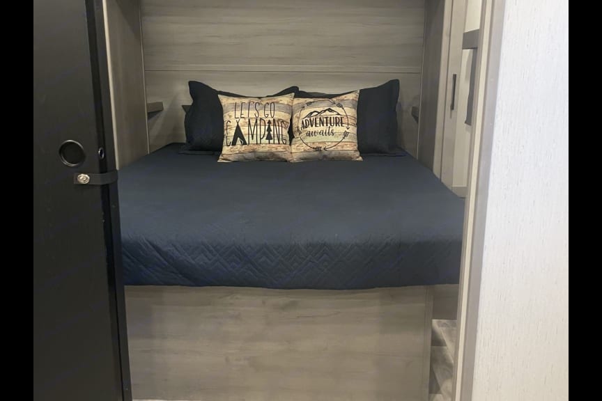 Alicia and David's Glamper Camper