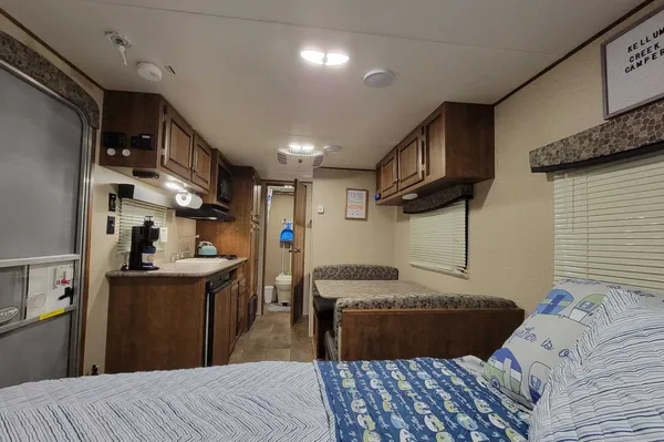 Bunkhouse *great location*