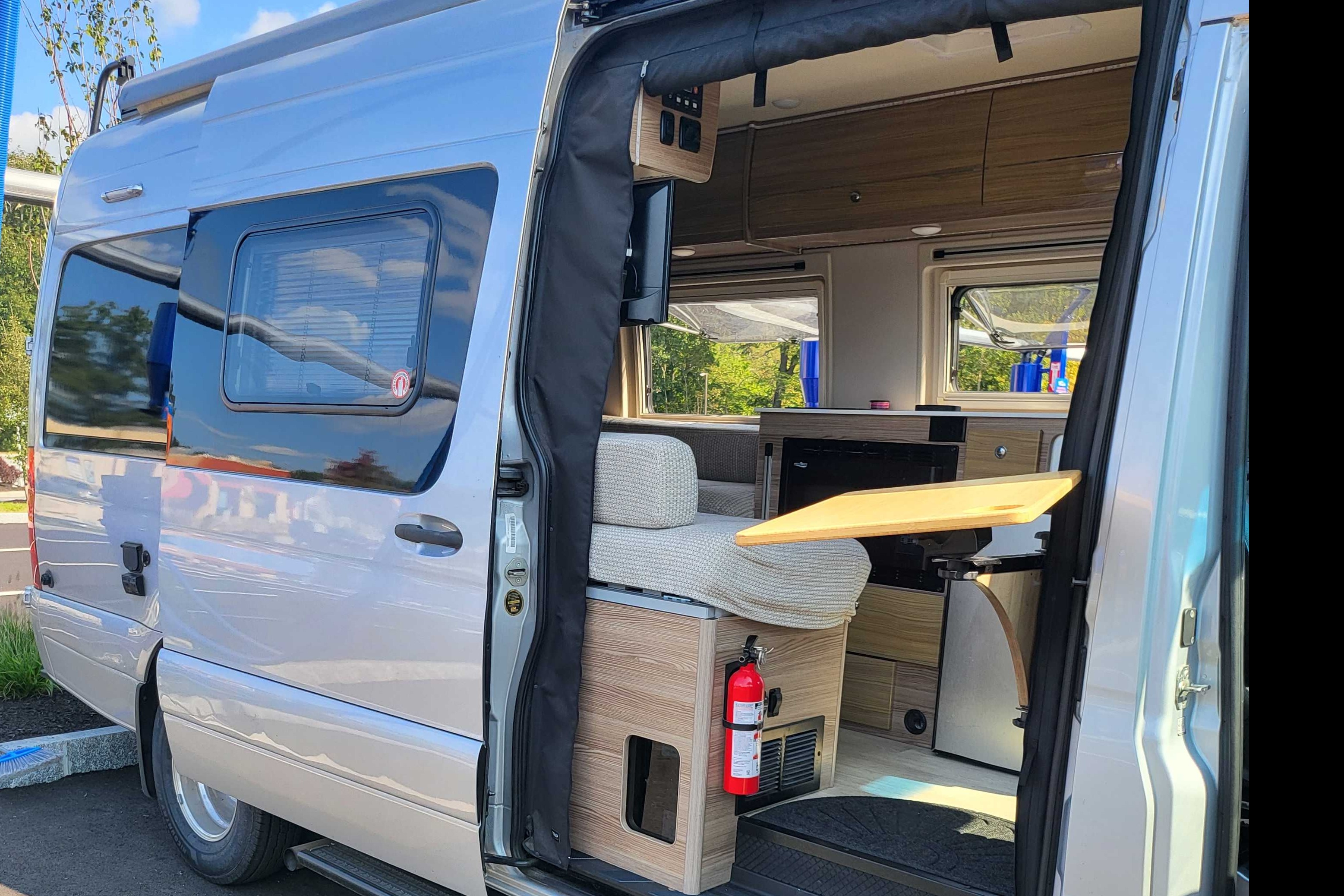 Don's Winnebago Boldt Class B