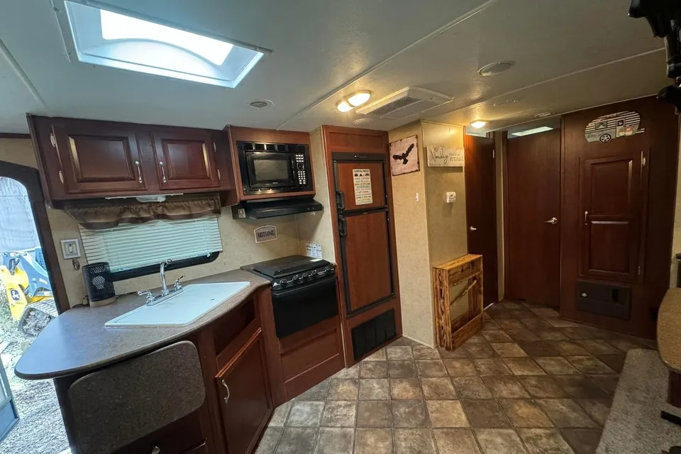 Derick's Evergreen Sun valley Travel Trailer