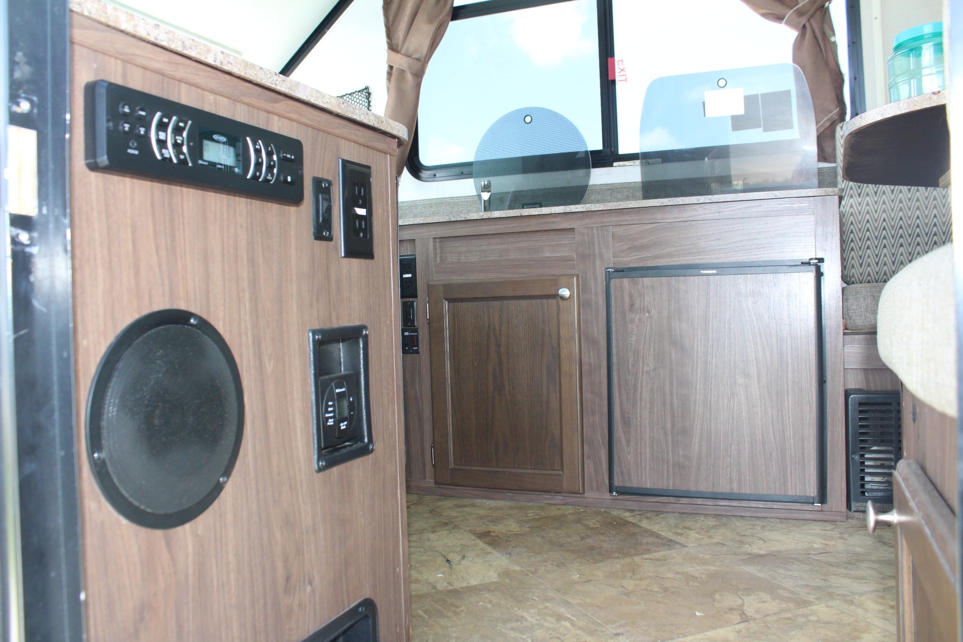  Palomino's  Real Lite 12-st A-Framed pop-up Trailer