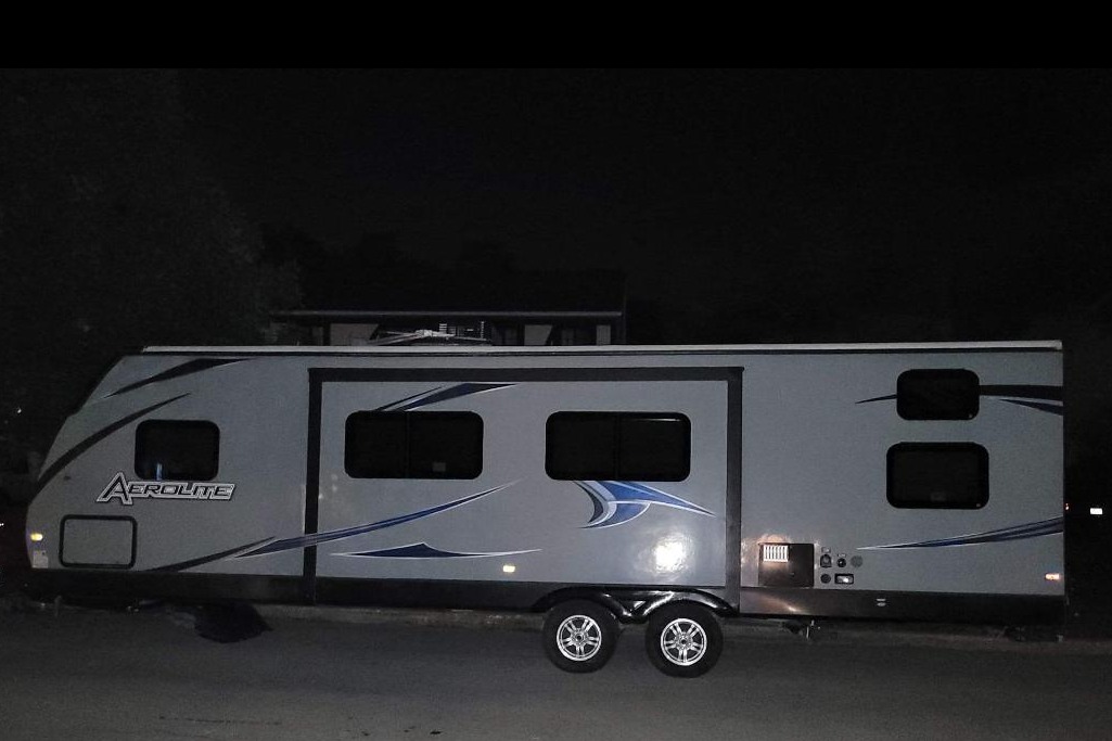 Catherine's Dutchmen Aerolite Travel Trailer