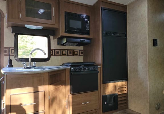 Catherine's Dutchmen Aerolite Travel Trailer
