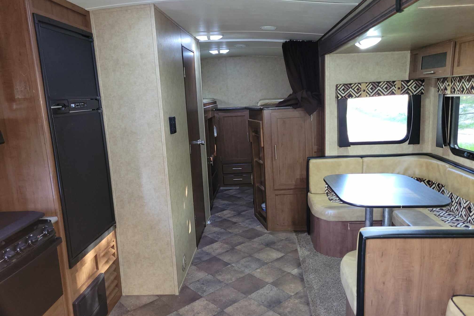 Catherine's Dutchmen Aerolite Travel Trailer