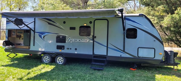 Catherine's Dutchmen Aerolite Travel Trailer