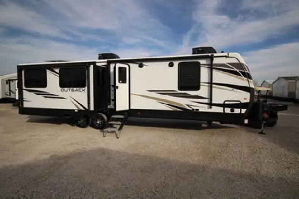 Garrett's Keystone 328RL Travel Trailer