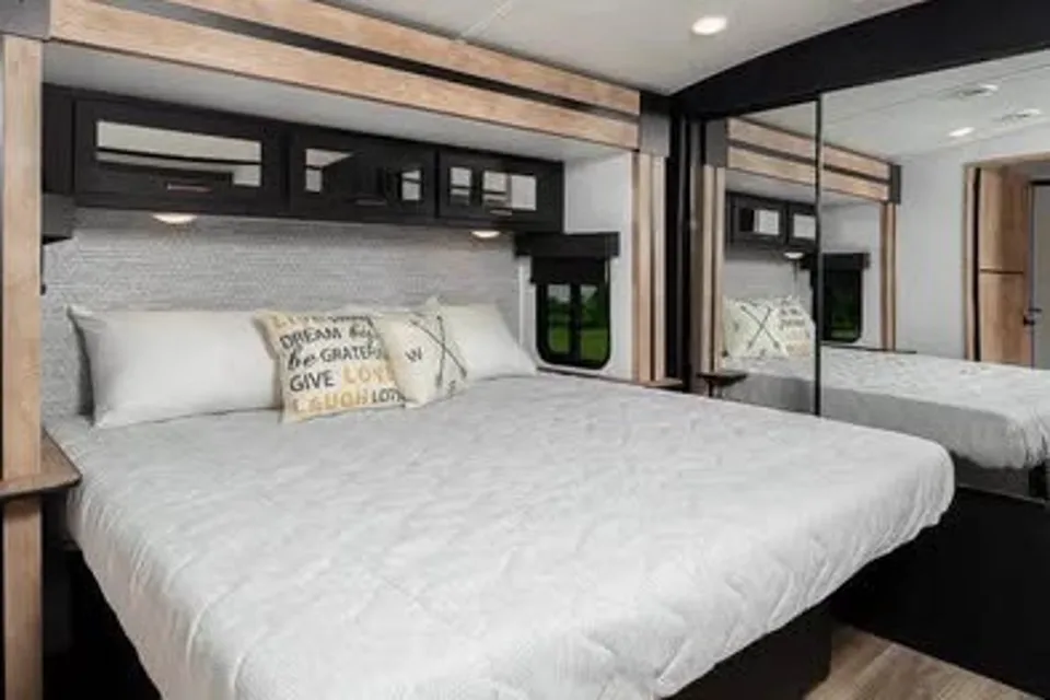 Garrett's Keystone 328RL Travel Trailer