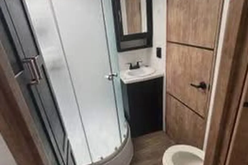 Garrett's Keystone 328RL Travel Trailer