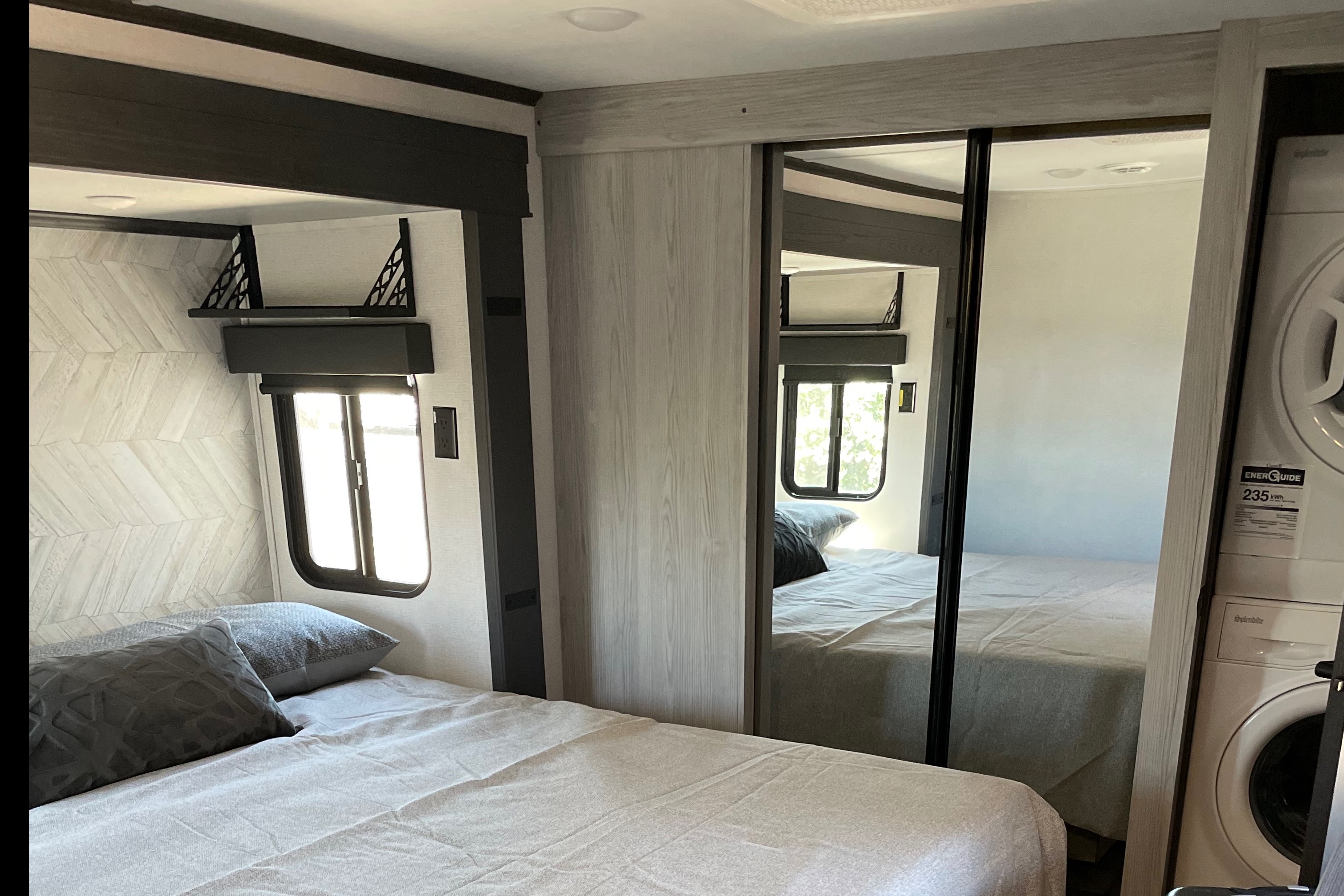 Robert's Keystone Montana High Country Fifth Wheel