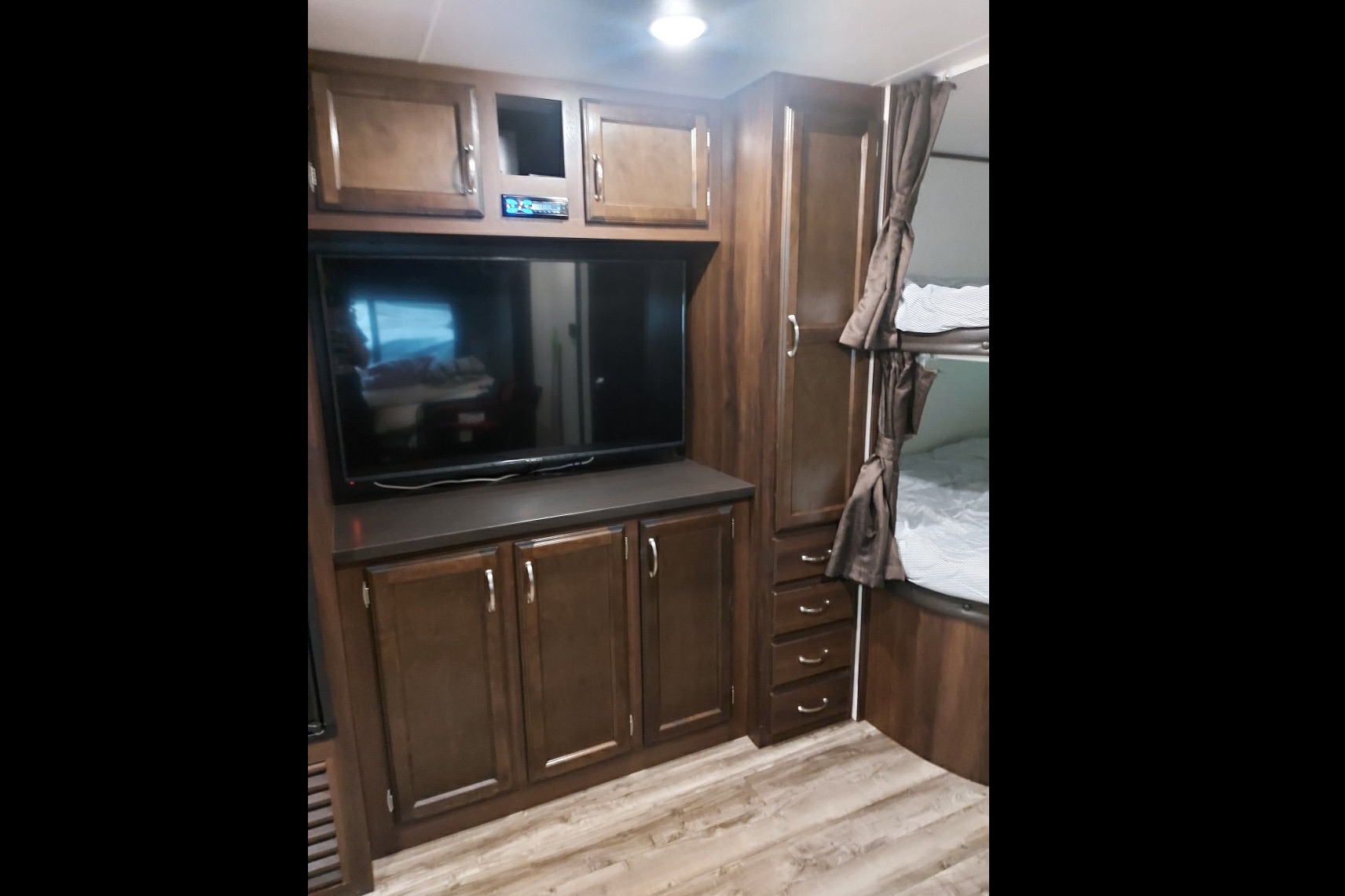 Mike's Jayco 284bhs Travel Trailer