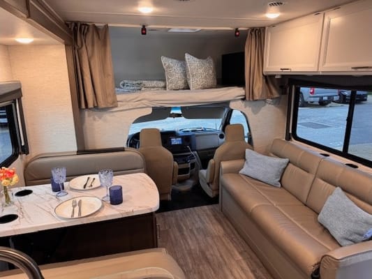 NEW 2025 28Z Thor Four Winds | Family Adventure Ready