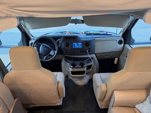 NEW 2025 28Z Thor Four Winds | Family Adventure Ready