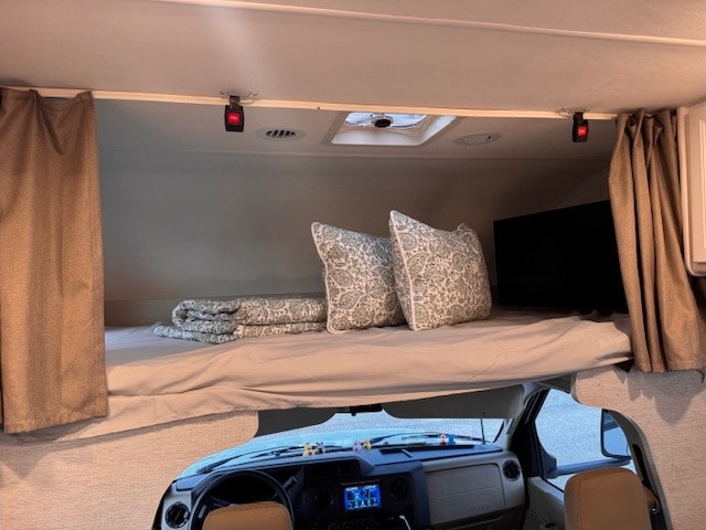 NEW 2025 28Z Thor Four Winds | Family Adventure Ready