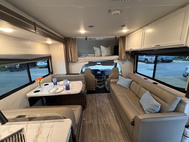 NEW 2025 28Z Thor Four Winds | Family Adventure Ready