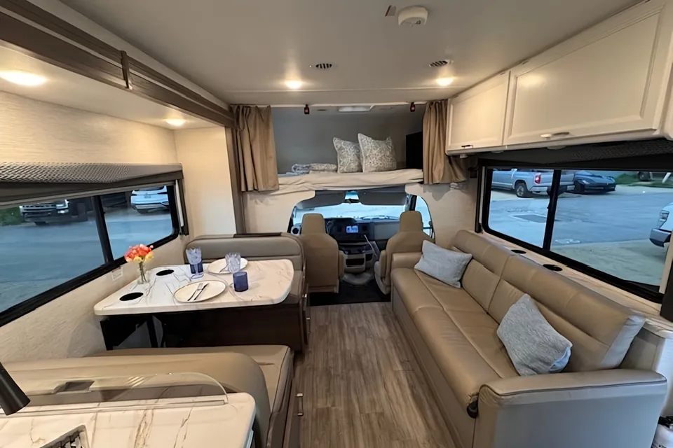 NEW 2025 28Z Thor Four Winds | Family Adventure Ready