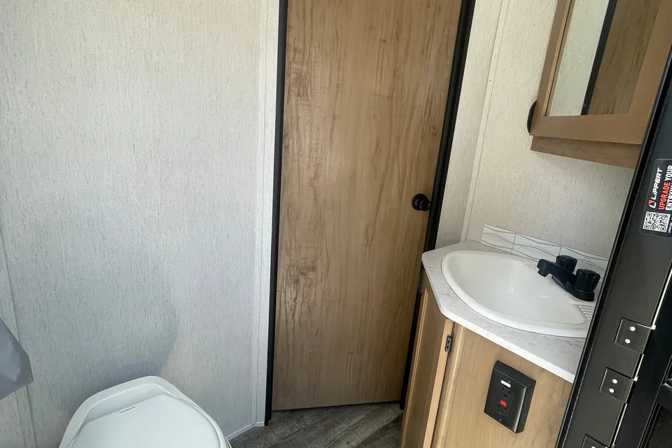 Fernando 's Jayco Grey Wolf Limited Travel Trailer
