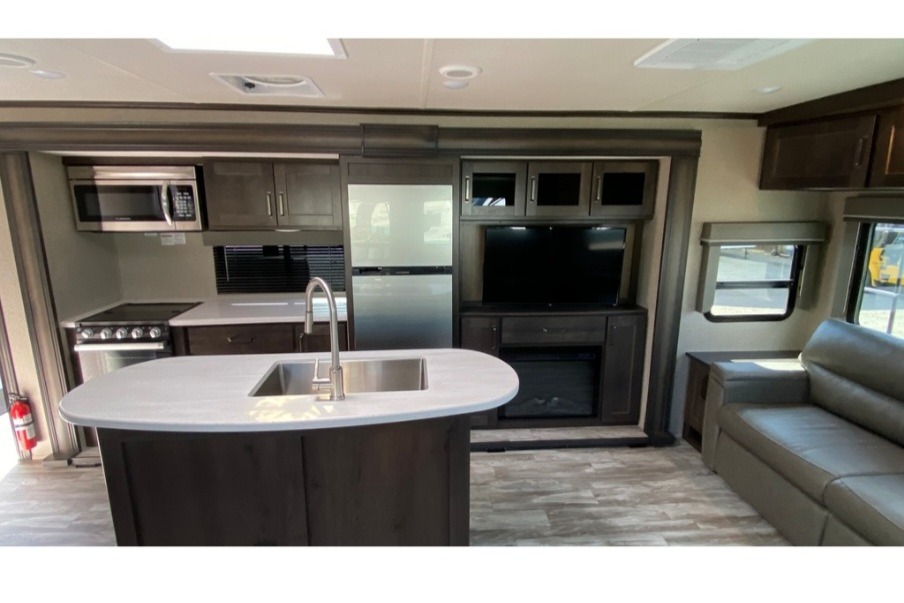 Mihael's GDReflection Travel trailer