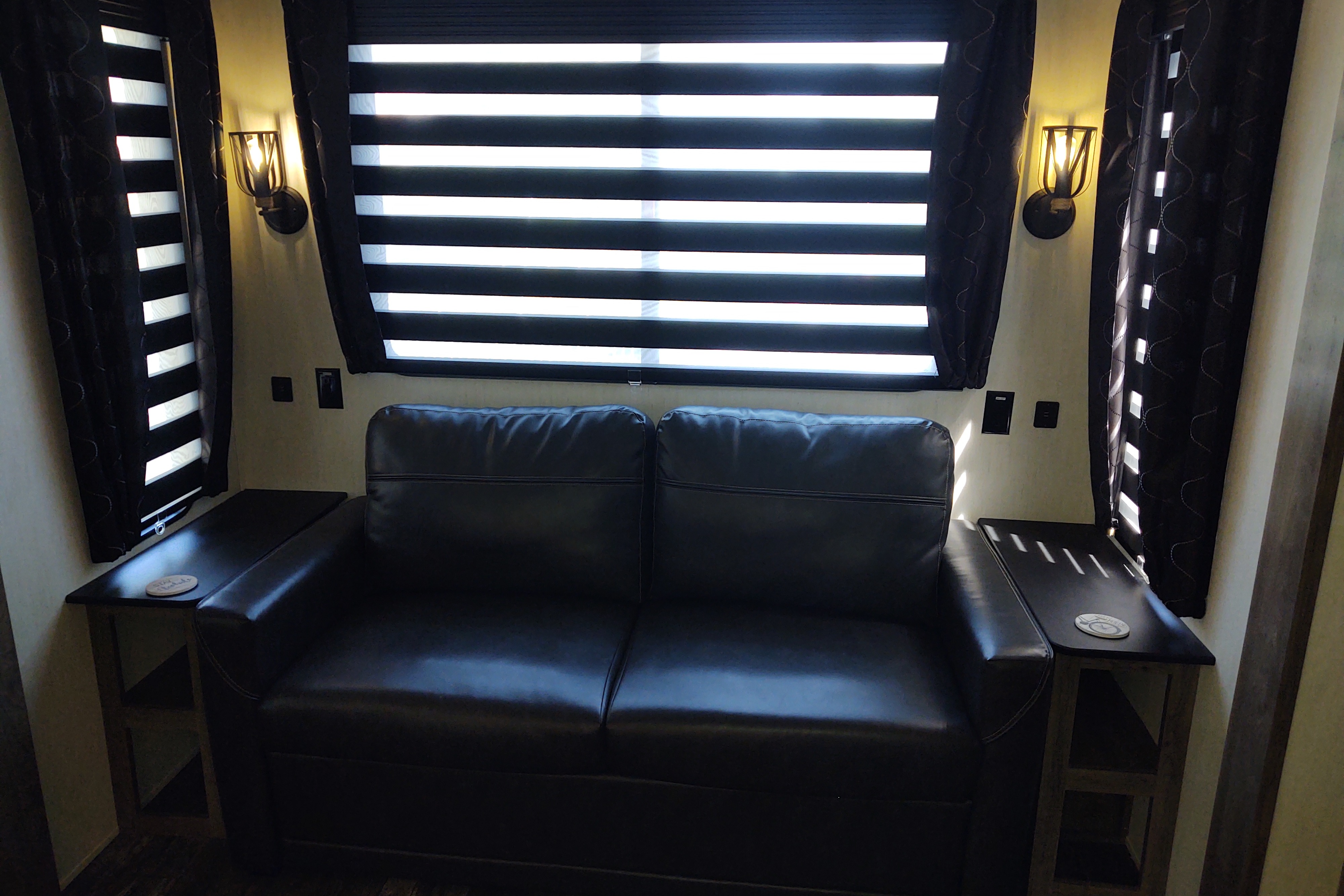 A Family Paradise on Wheels 36 BHQ Cobalt Fifth Wheel