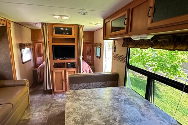 Alf's Coachmen Apex Travel Trailer
