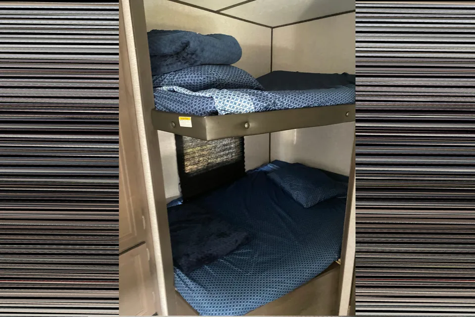 Barky's Family Bunkhouse