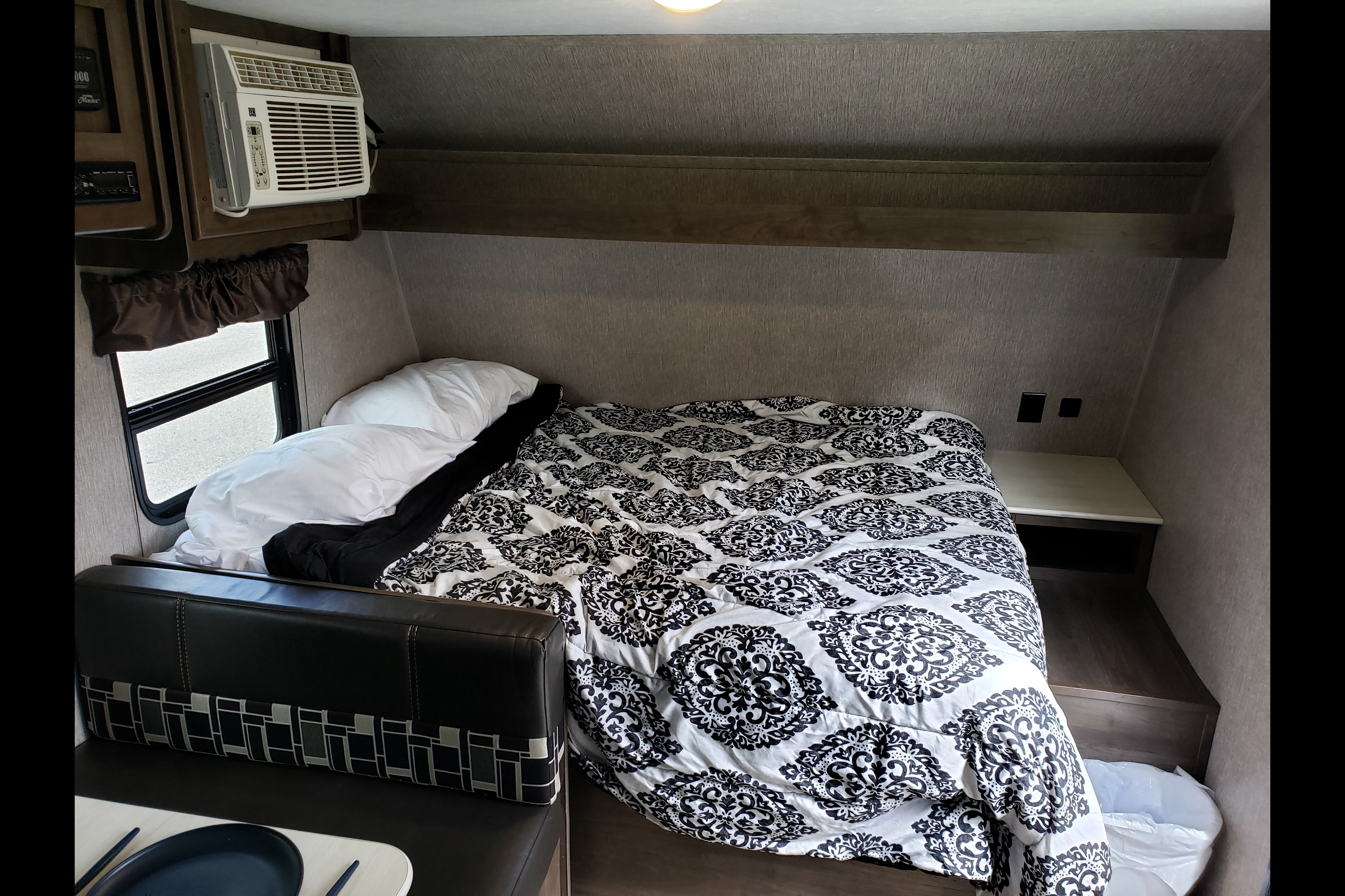 Lantern sleeps 5 and tows easy!