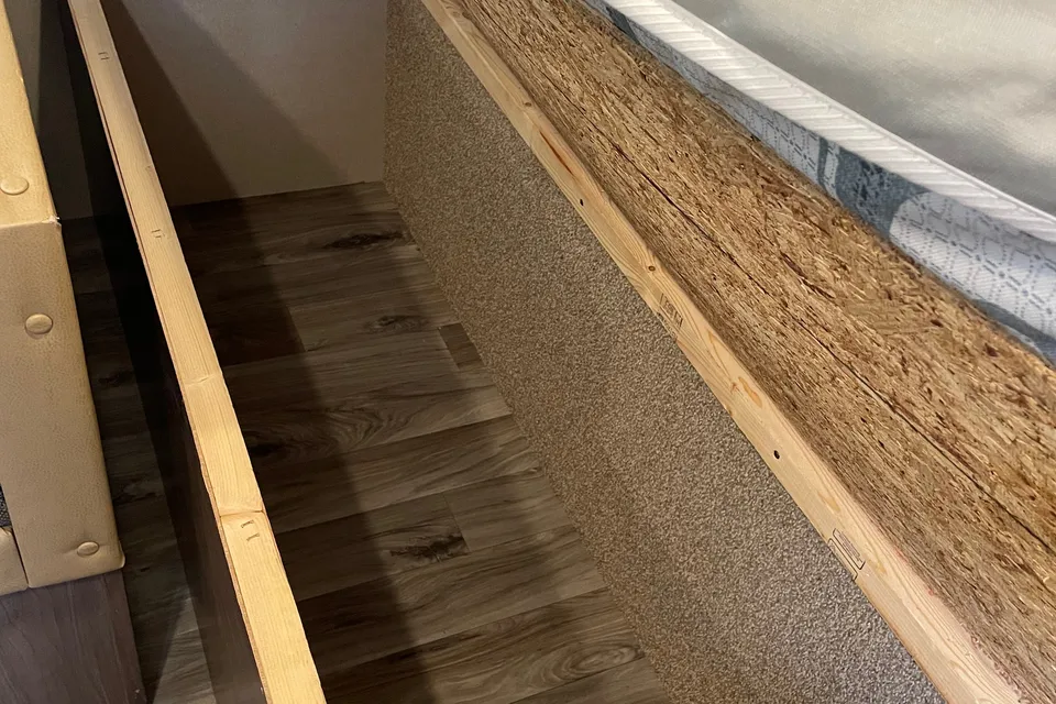 Adventure Bunkhouse-Easy Tow Sleeps 5