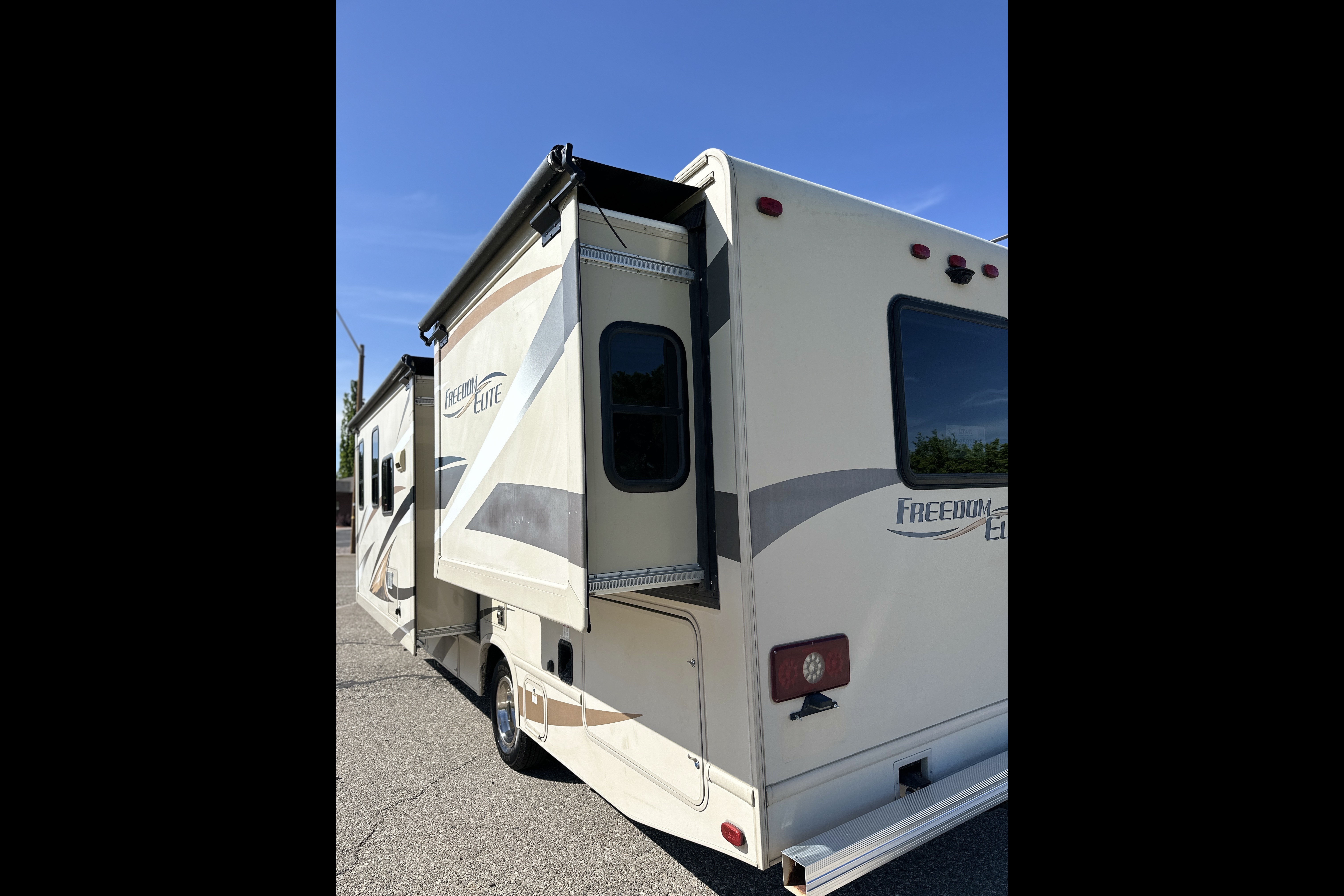 *New Listing* 2016 Thor Freedom Elite 29FE