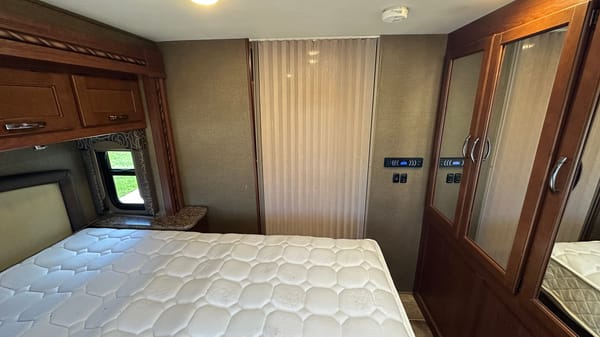 *New Listing* 2016 Thor Freedom Elite 29FE