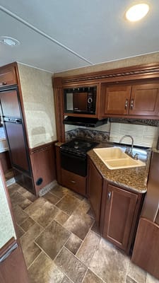 *New Listing* 2016 Thor Freedom Elite 29FE