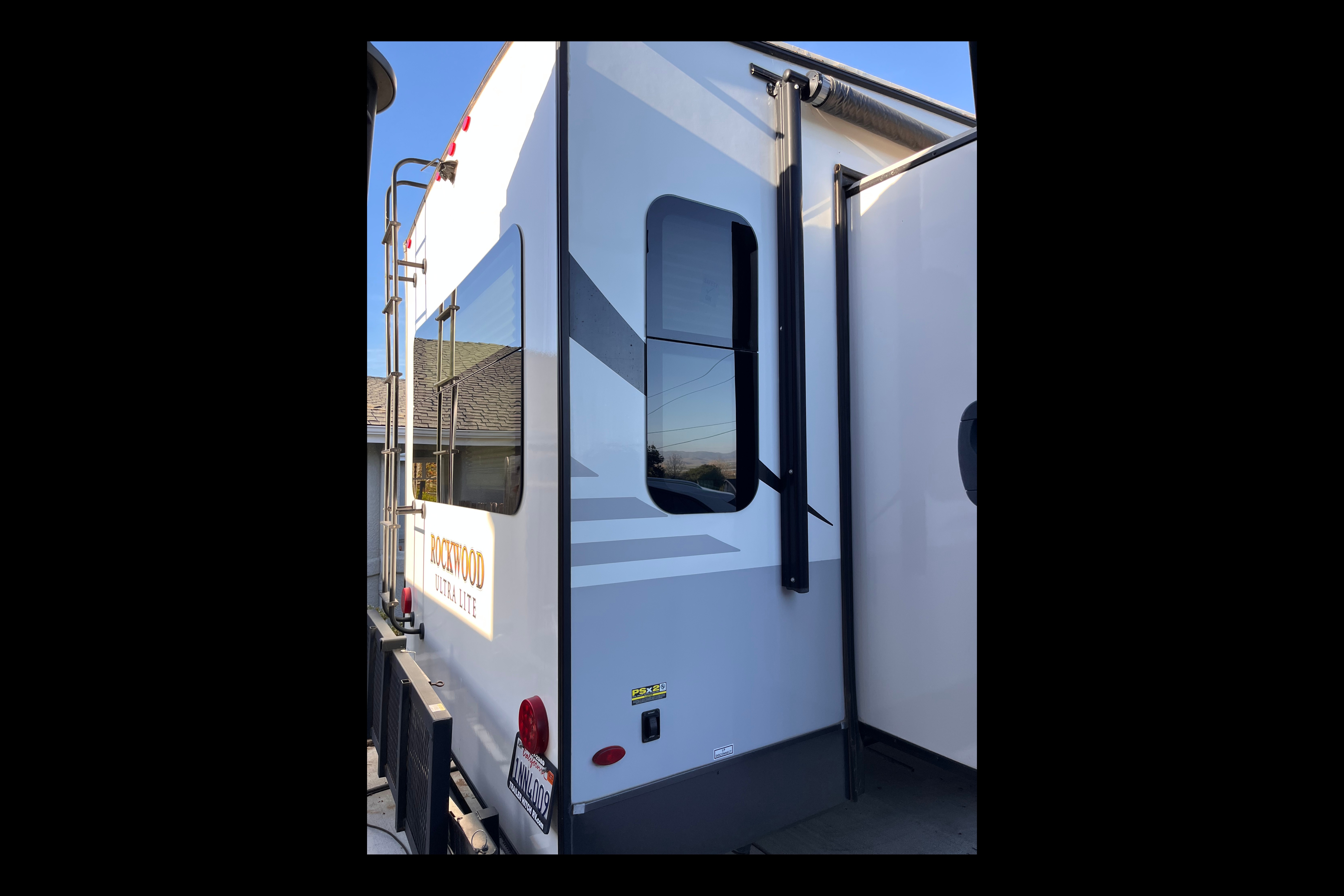 Cozy Coast Escape: 2020 Rockwood Ultra Lite 2888WS