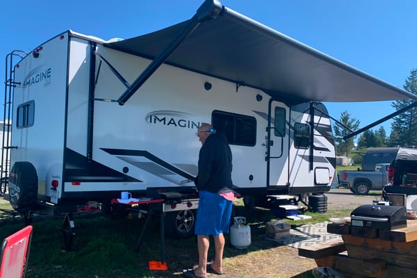 Fully Equipped Couples Glamping Travel Trailer