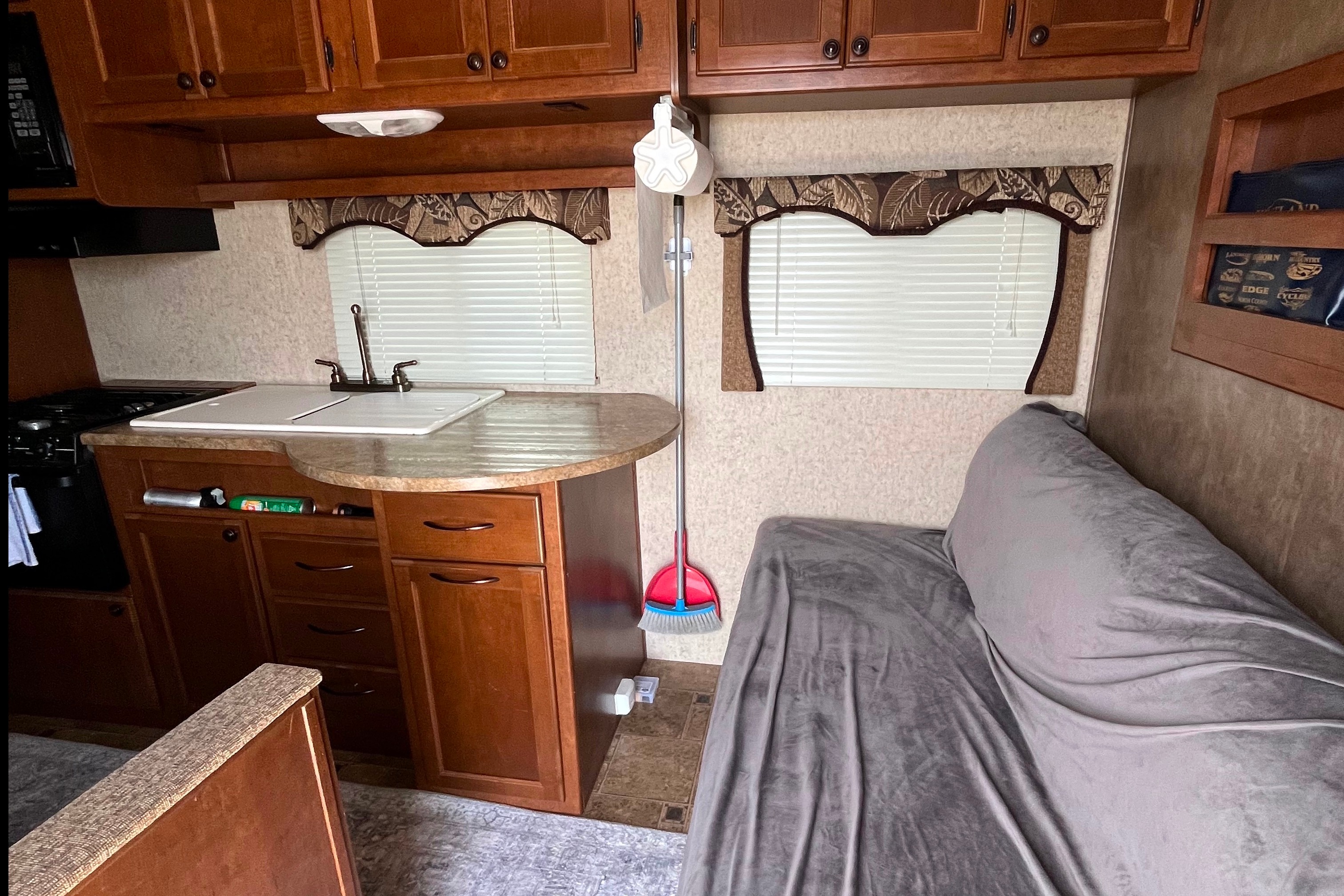 2011 Prowler travel trailer