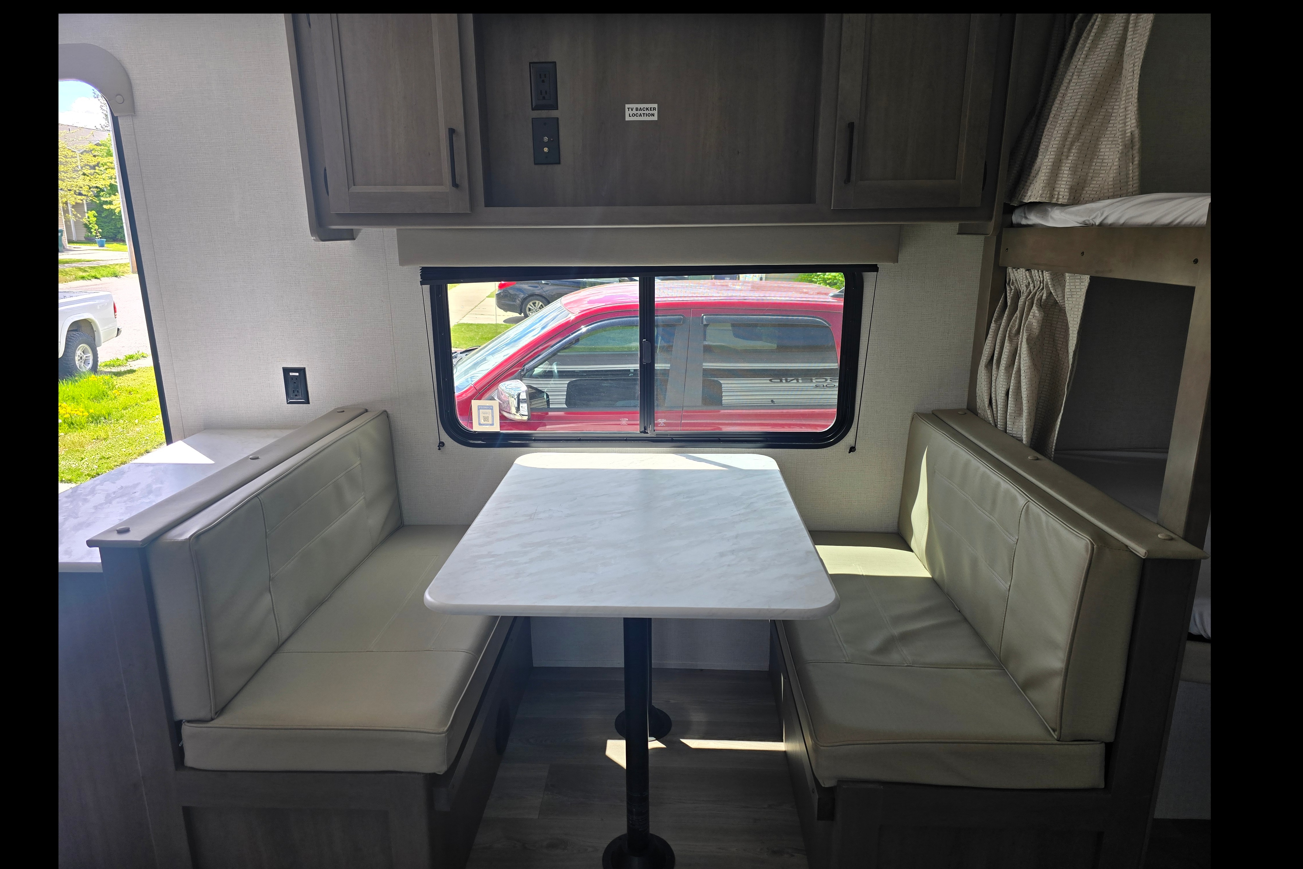 J&J Rv Rentals Grand Design