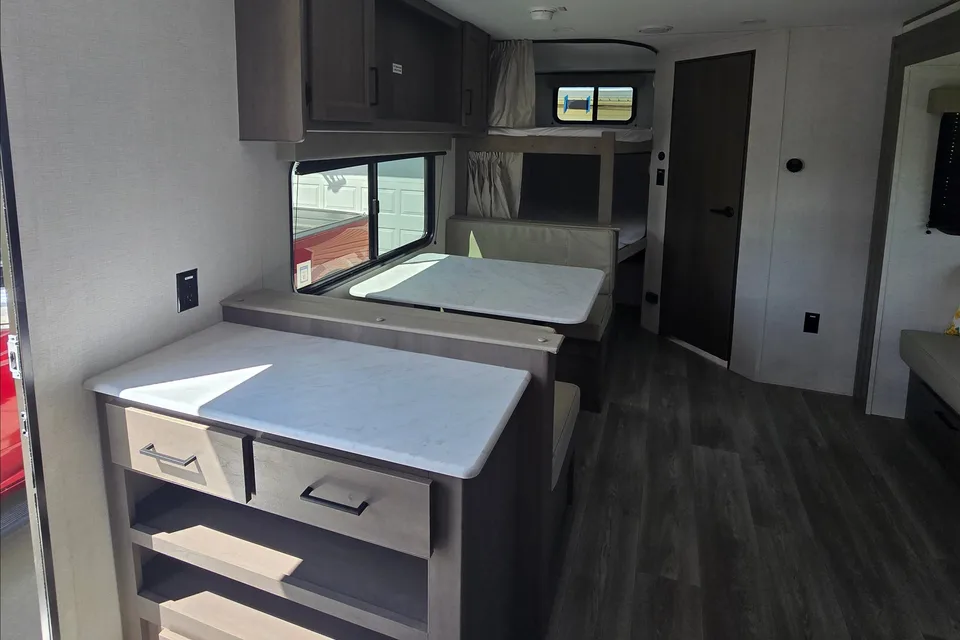 J&J Rv Rentals Grand Design