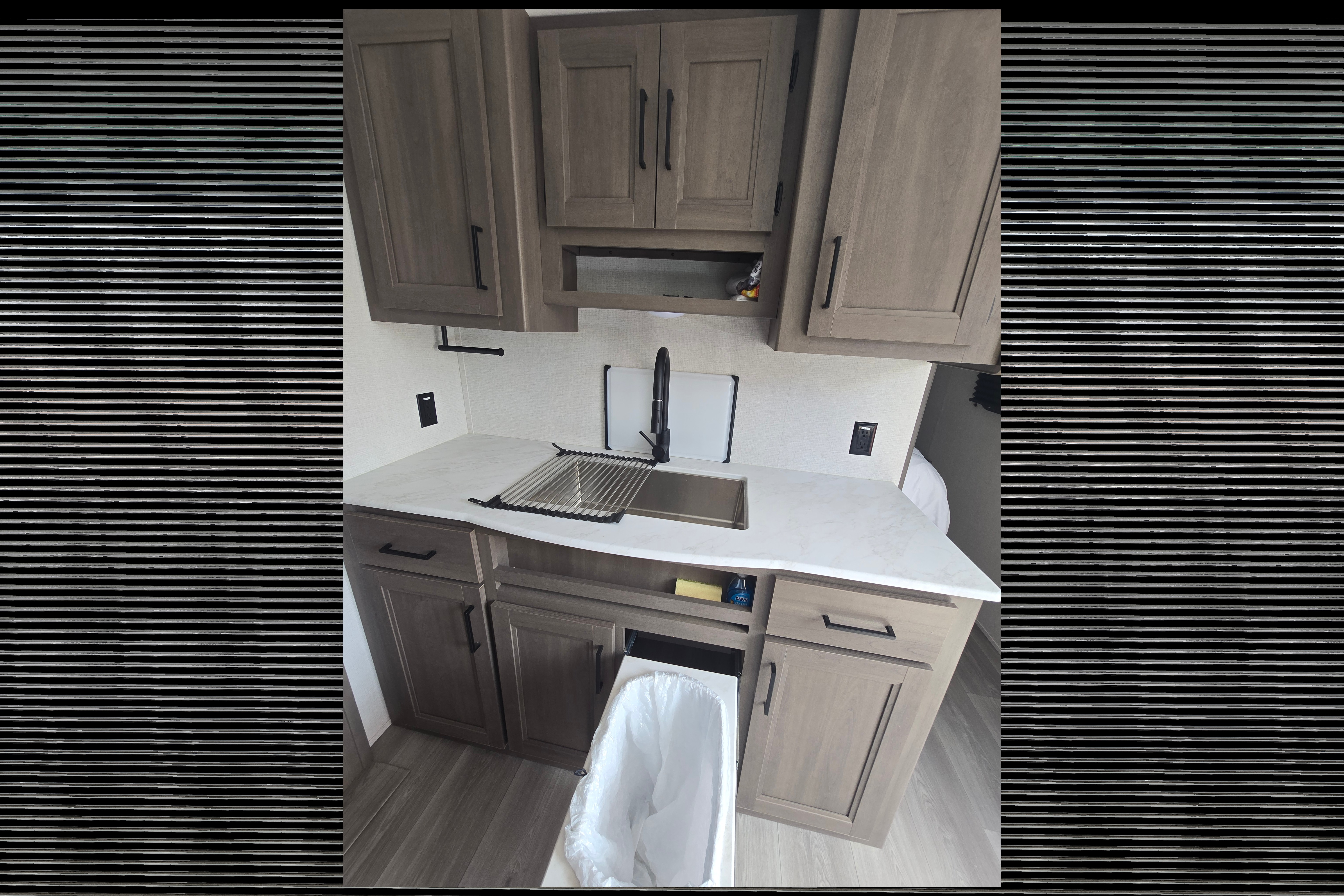 J&J Rv Rentals Grand Design