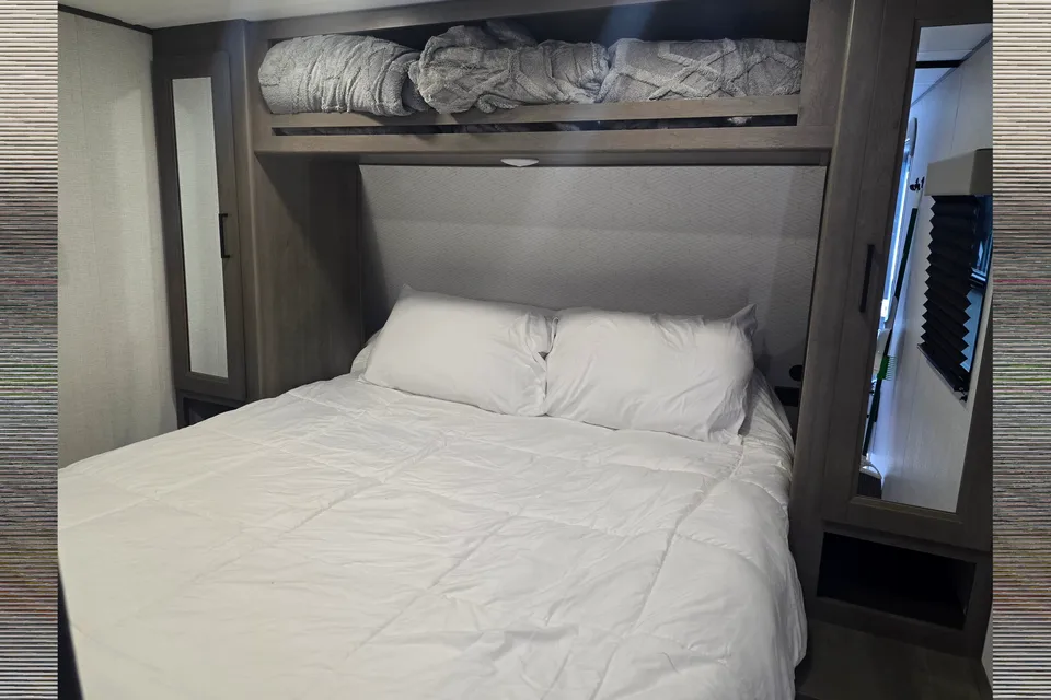 J&J Rv Rentals Grand Design