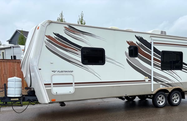 Douglas's Fleetwood 230RKS Travel Trailer
