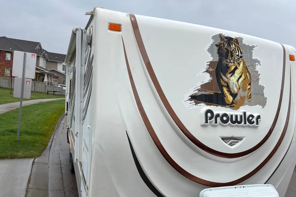 Douglas's Fleetwood 230RKS Travel Trailer