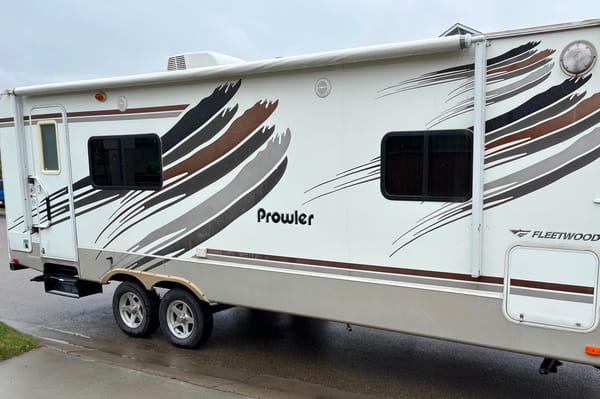 Douglas's Fleetwood 230RKS Travel Trailer