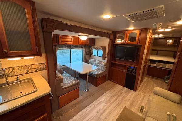 Douglas's Fleetwood 230RKS Travel Trailer