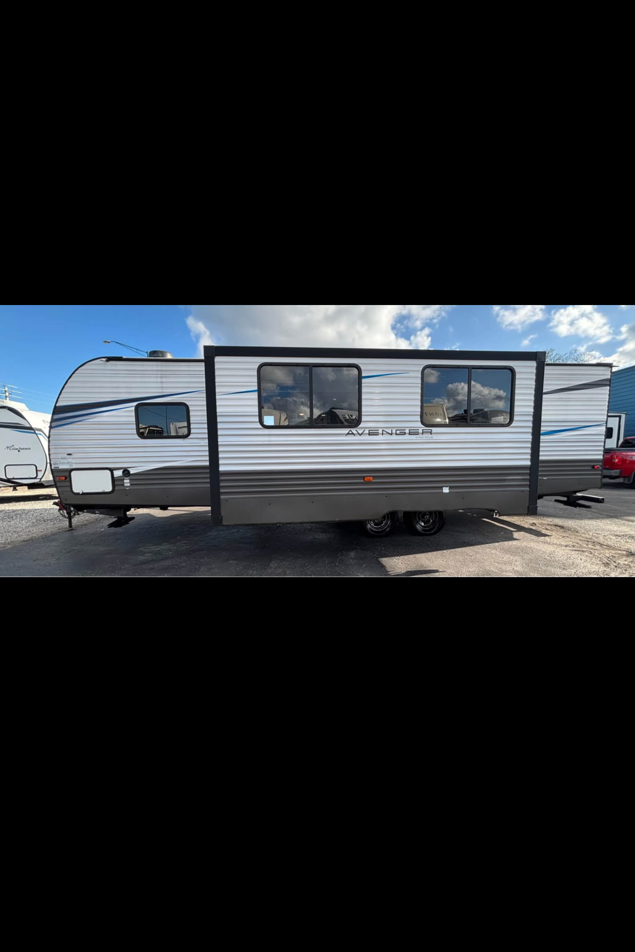 Jaydee's Prime Time 27 dbs Travel Trailer